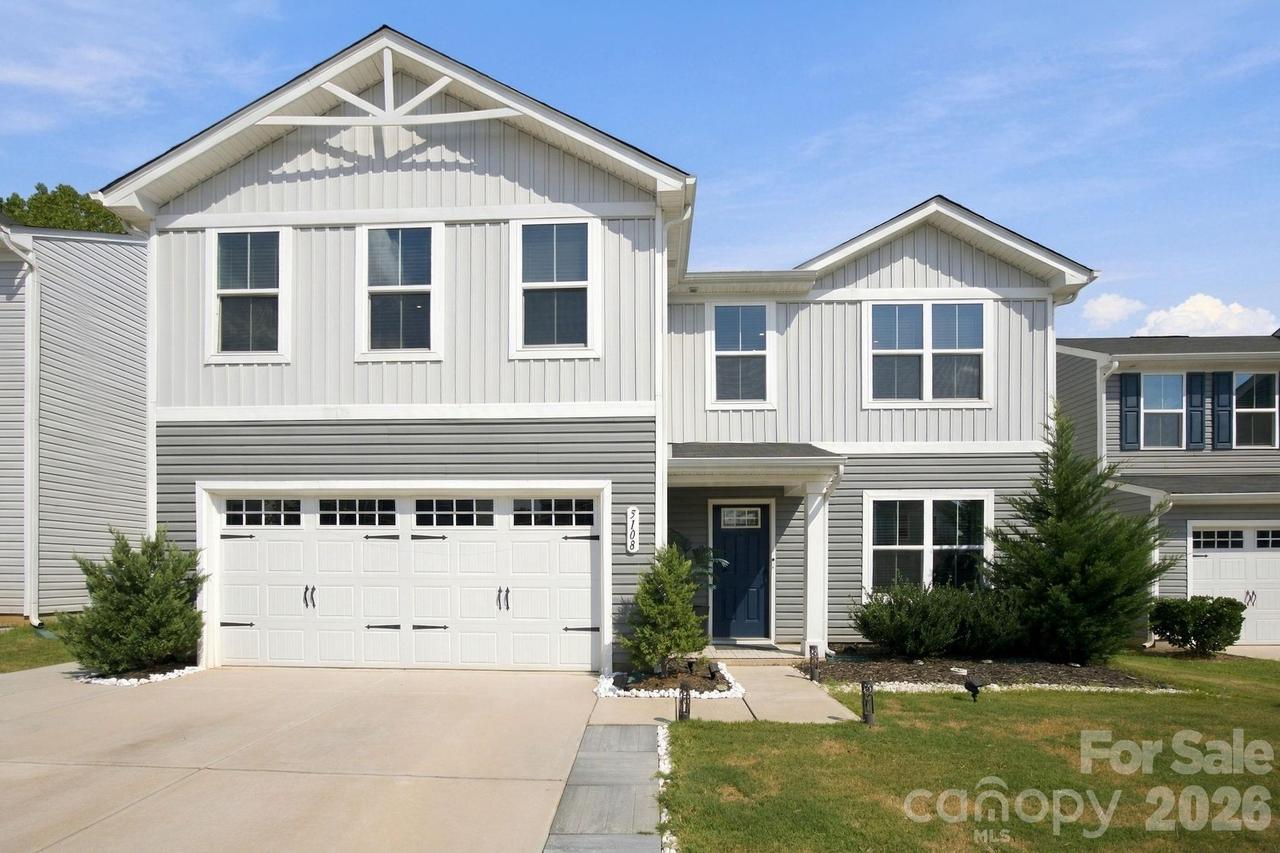 5108 Rustling Pines Ct., Charlotte, NC 28215