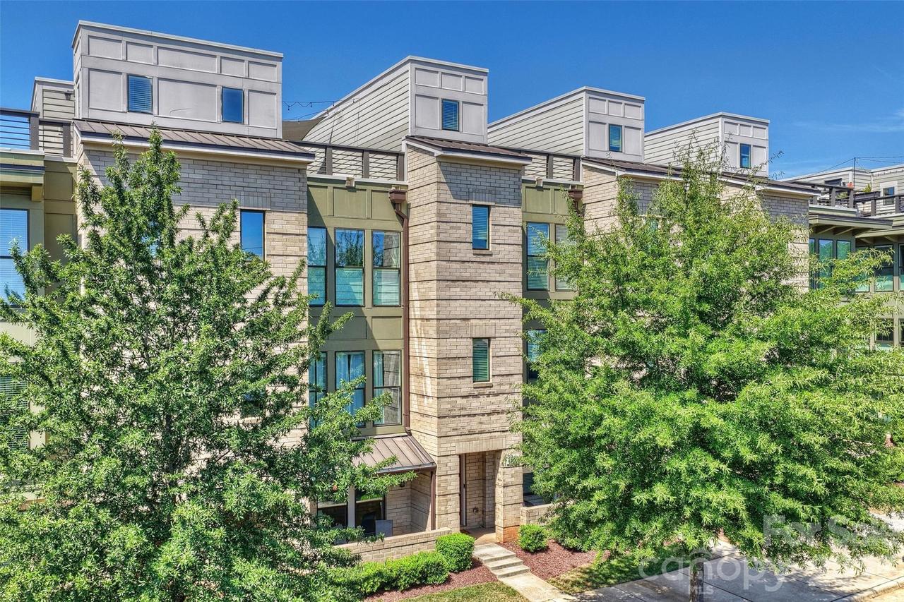 1531 Duckworth Ave., Charlotte, NC 28208