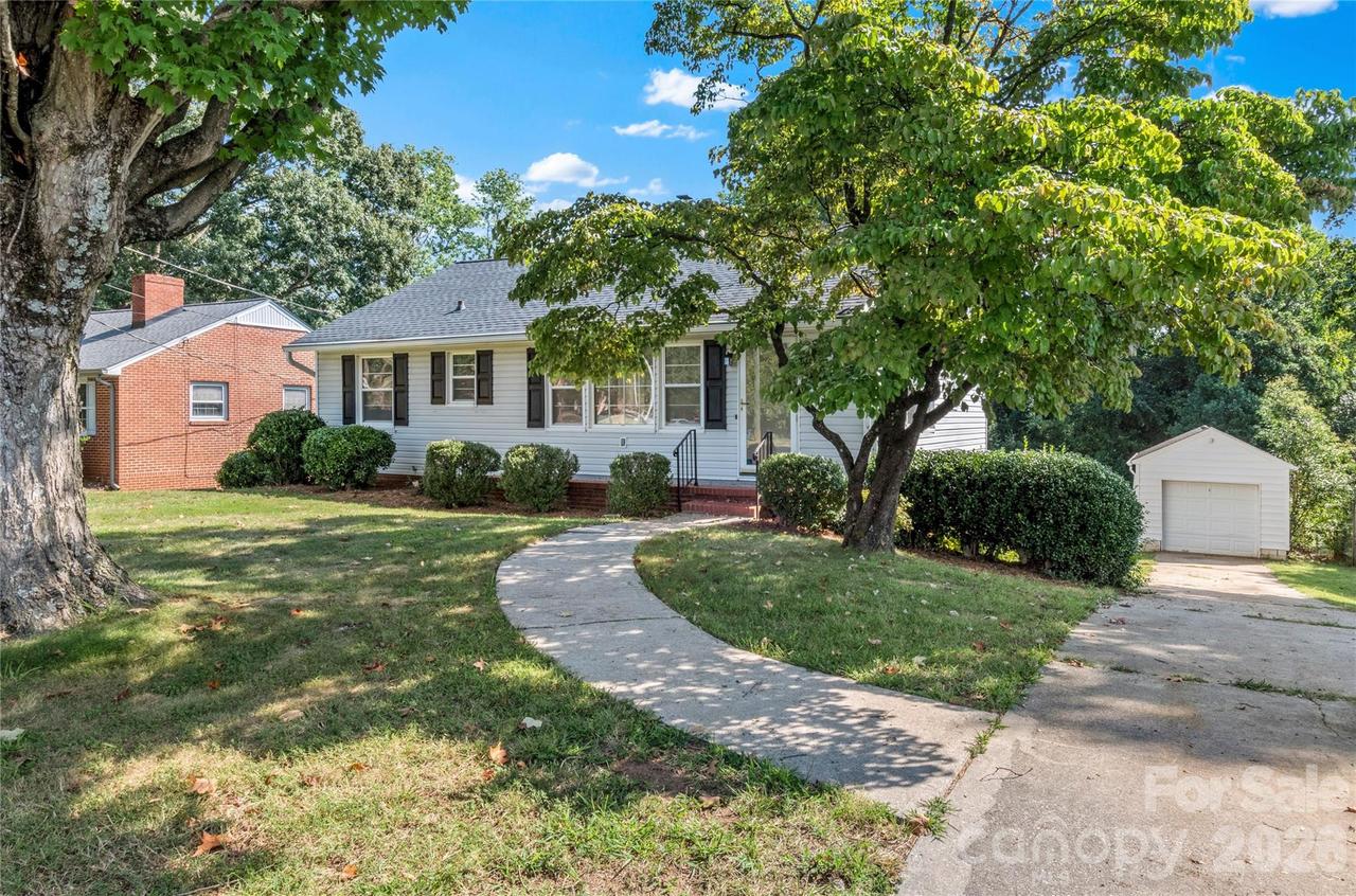 1248 Bolton St., Winston Salem, NC 27103