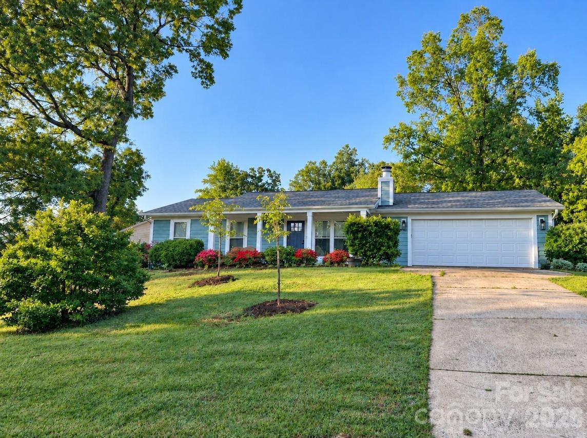 4900 Cricklewood Ln., Charlotte, NC 28212