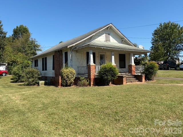 706 Carbon City Rd., Morganton, NC 28655