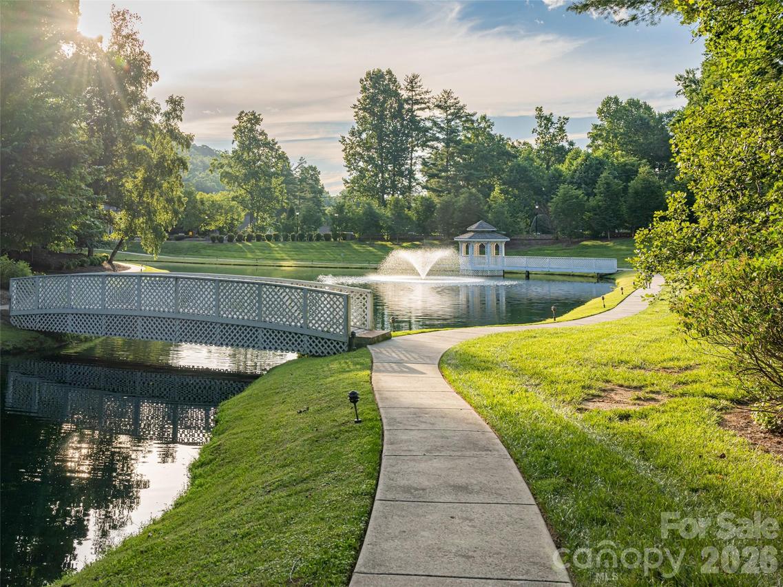 123 & 131 High Fields Ct., Hendersonville, NC 28791