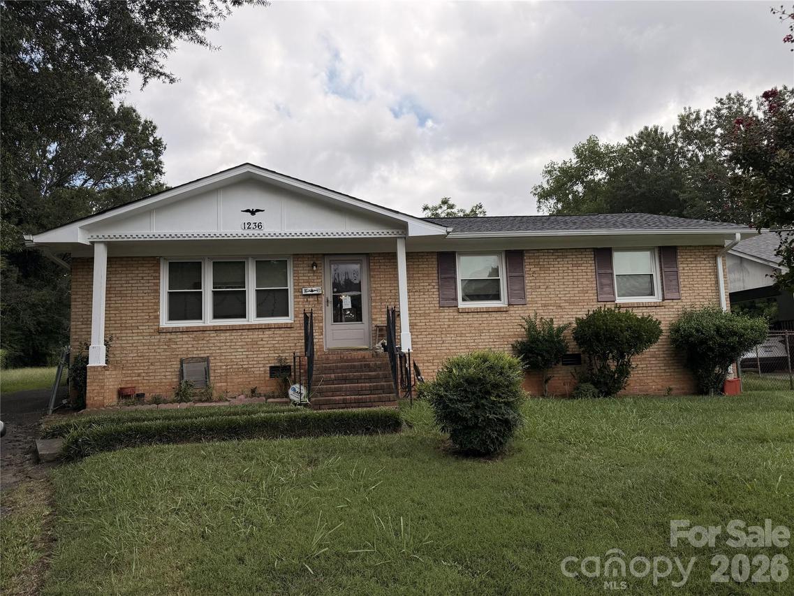 1236 Mt Kisco Dr., Charlotte, NC 28213