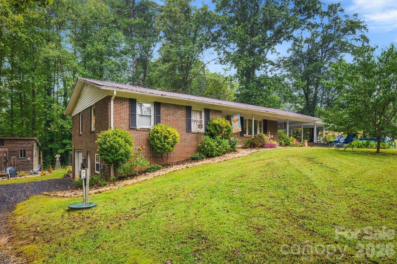 4753 Calico Rd., Lenoir, NC 28645