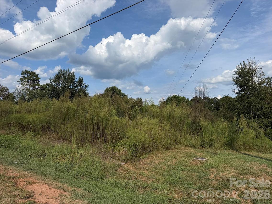 000 Spartan Dr., Hudson, NC 28638