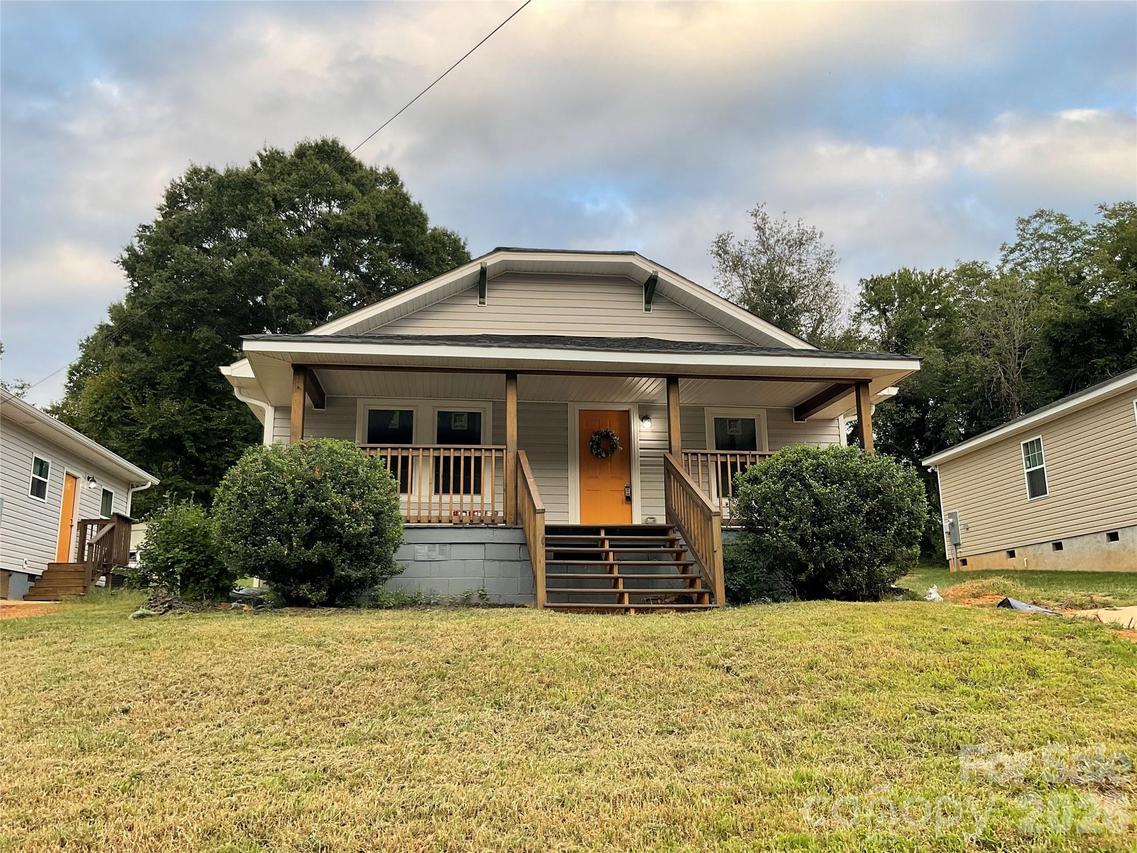 1107 8th St., Statesville, NC 28677