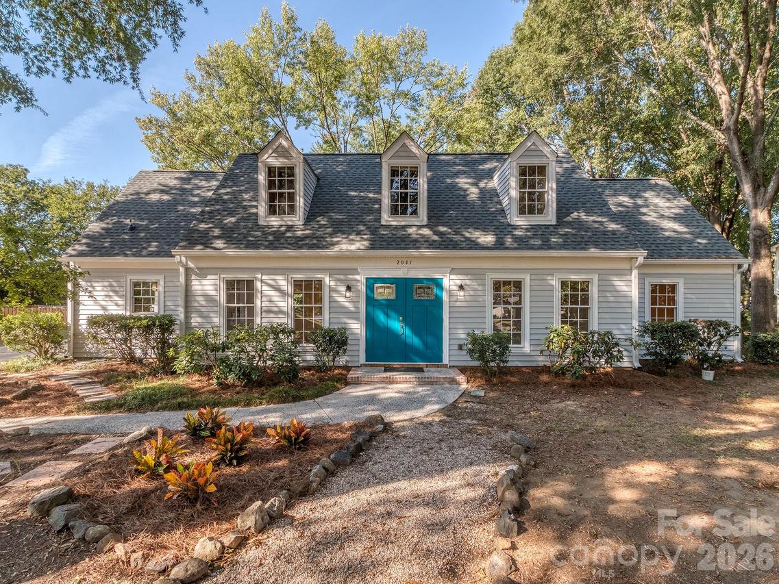 2041 Glouchester Cir., Charlotte, NC 28226