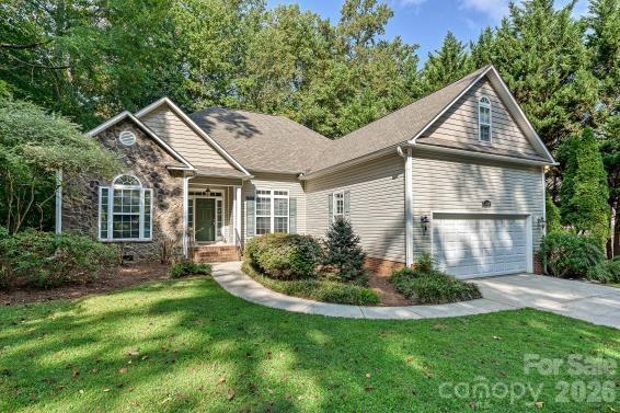 2715 Lakeview Cir., Matthews, NC 28105