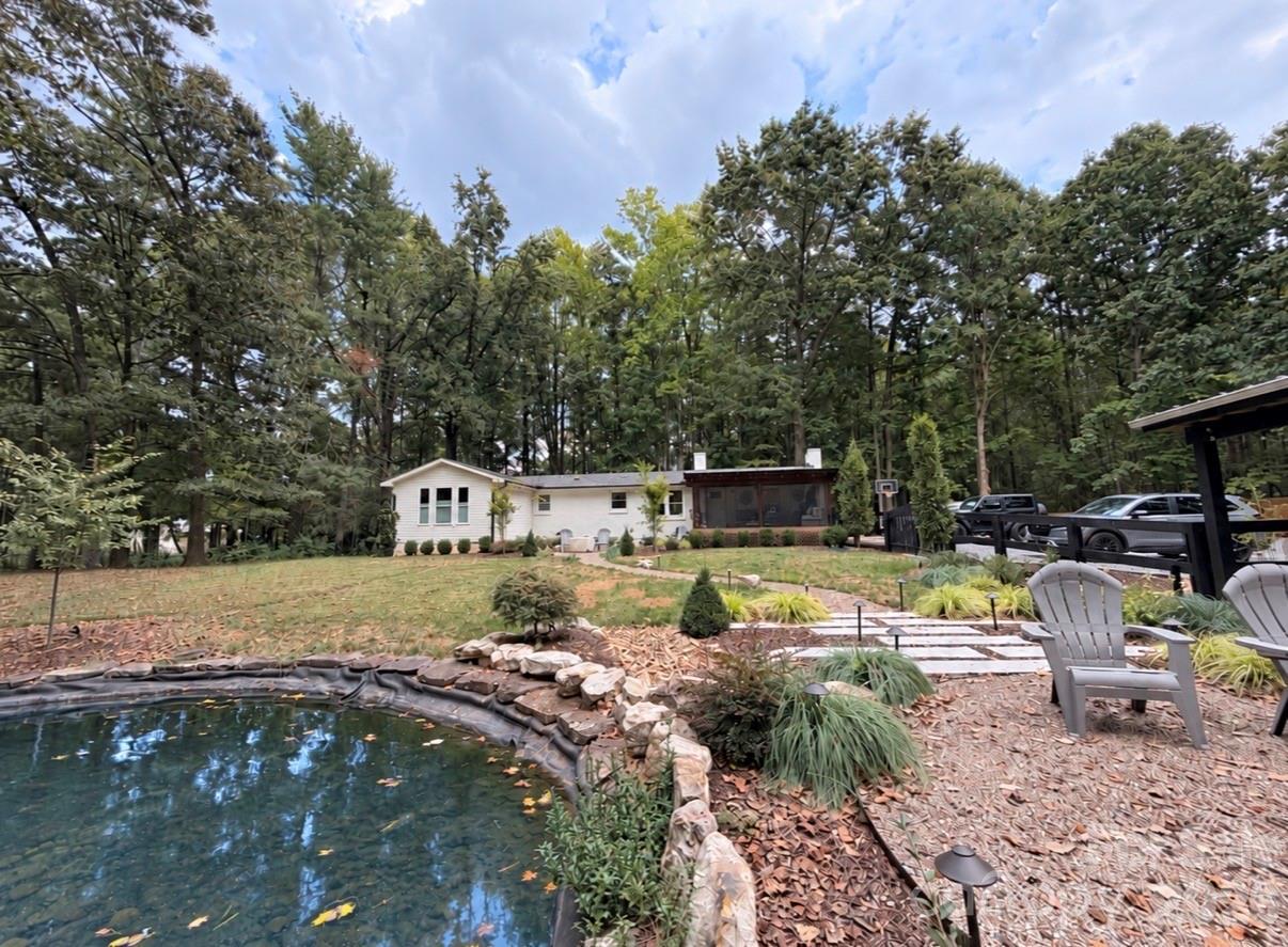 13923 Asbury Chapel Rd., Huntersville, NC 28078