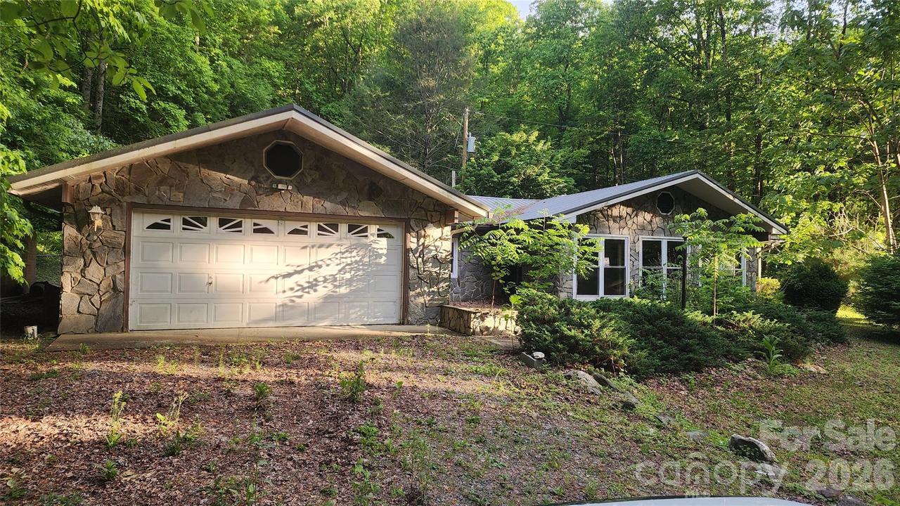 80 Shiloh Pl., Andrews, NC 28901