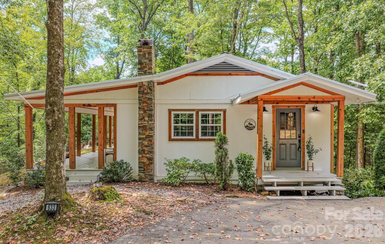 633 Kingdom Pl., Zirconia, NC 28790