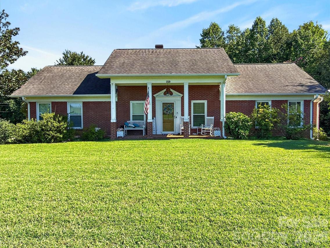 159 W Mountain St., Rutherfordton, NC 28139