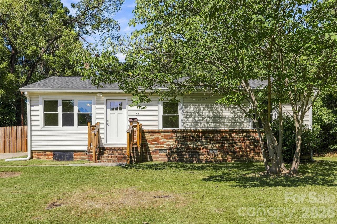 109 E Georgia Ave., Bessemer City, NC 28016