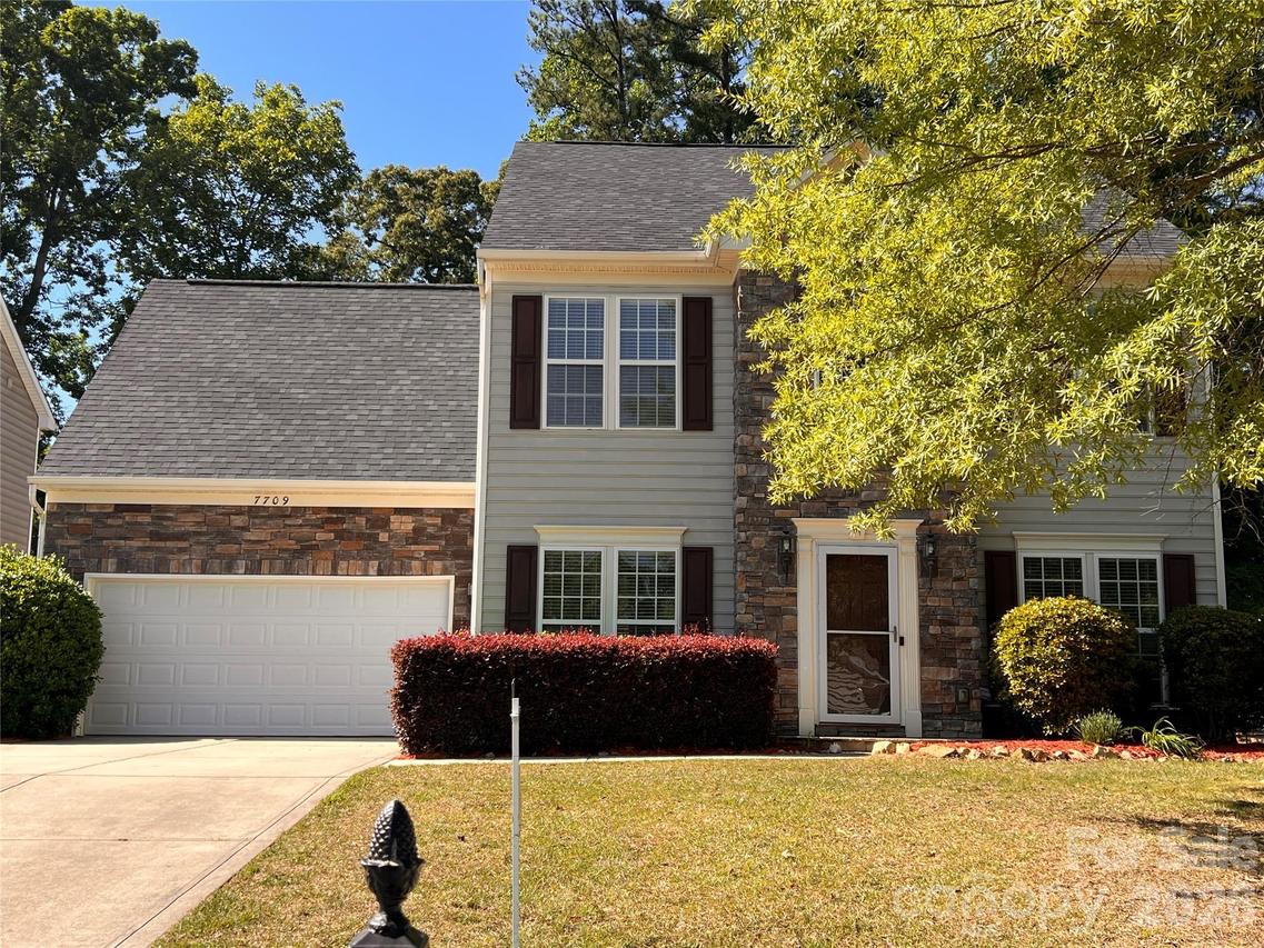 7709 Greylock Ridge Rd., Matthews, NC 28105