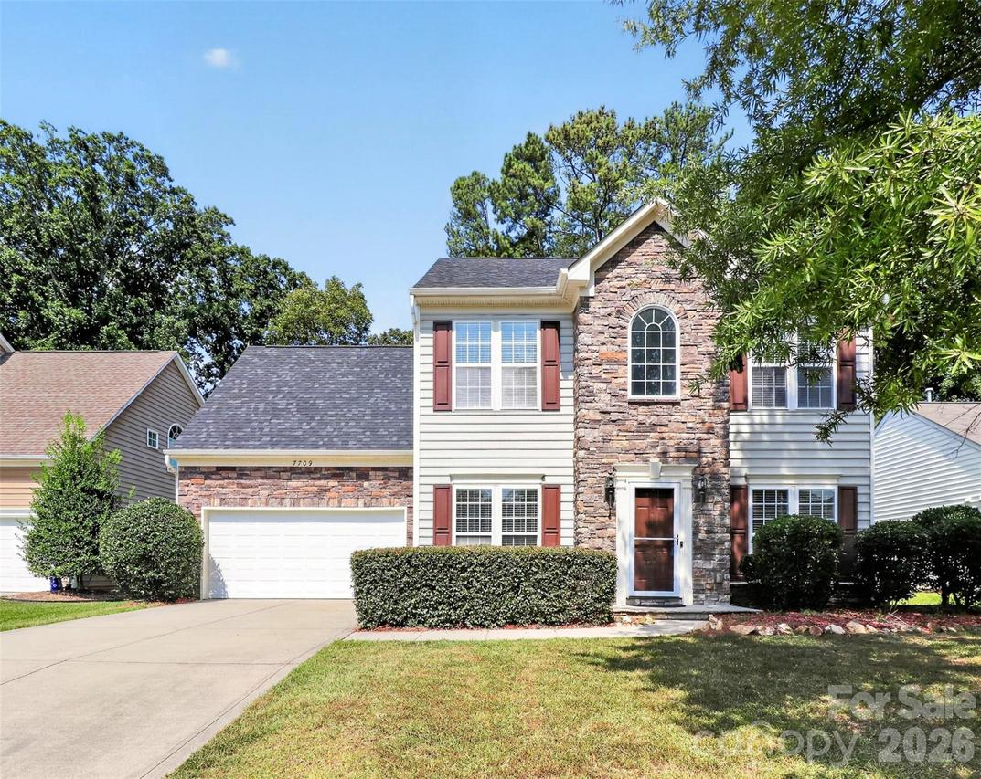 7709 Greylock Ridge Rd., Matthews, NC 28105