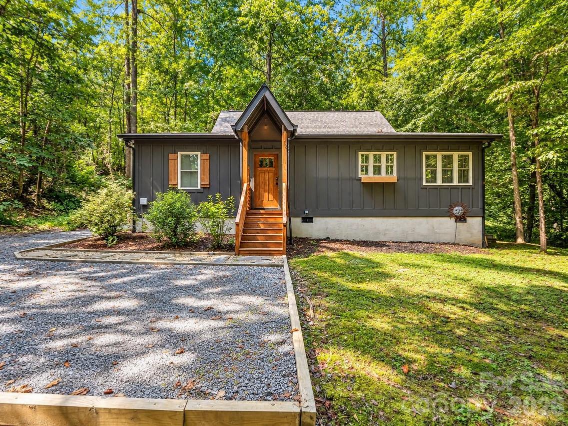 126 Swans Way, Lake Lure, NC 28746