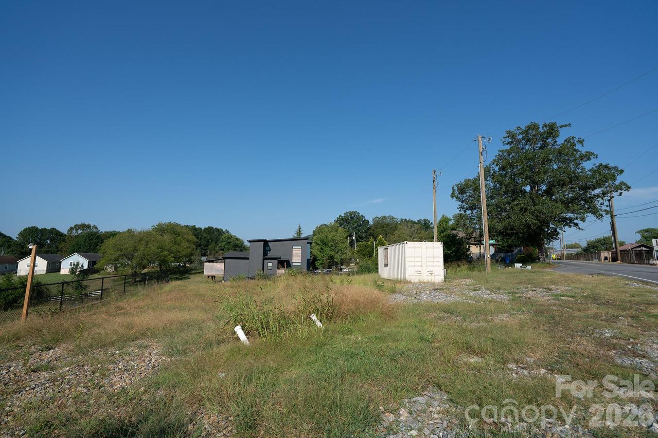 44 Bear Creek Rd., Asheville, NC 28806