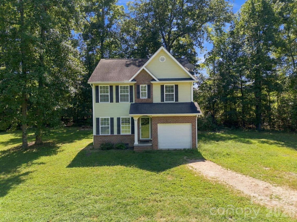 207 Aceland Cir., Salisbury, NC 28146
