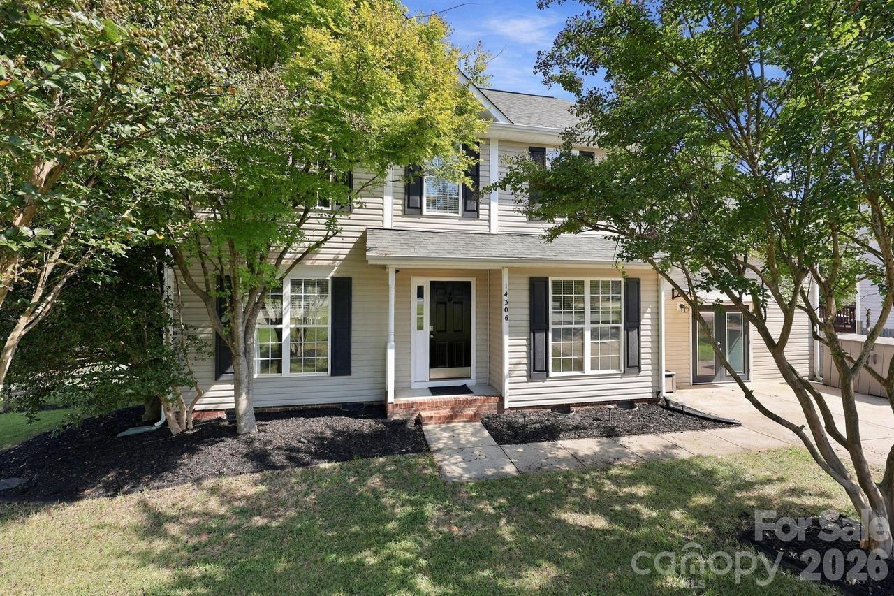 14306 Blue Grass Dr., Huntersville, NC 28078