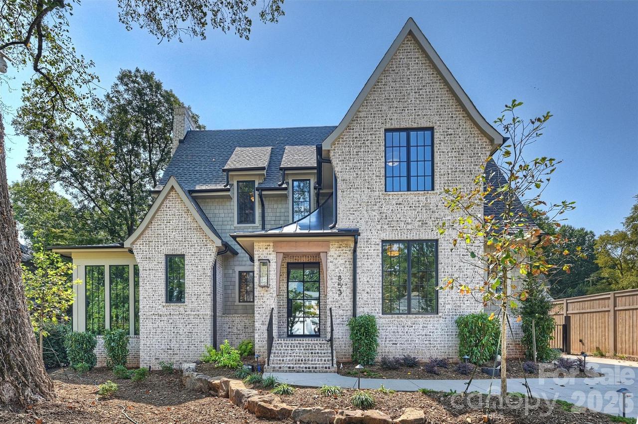 853 Wriston Pl., Charlotte, NC 28209