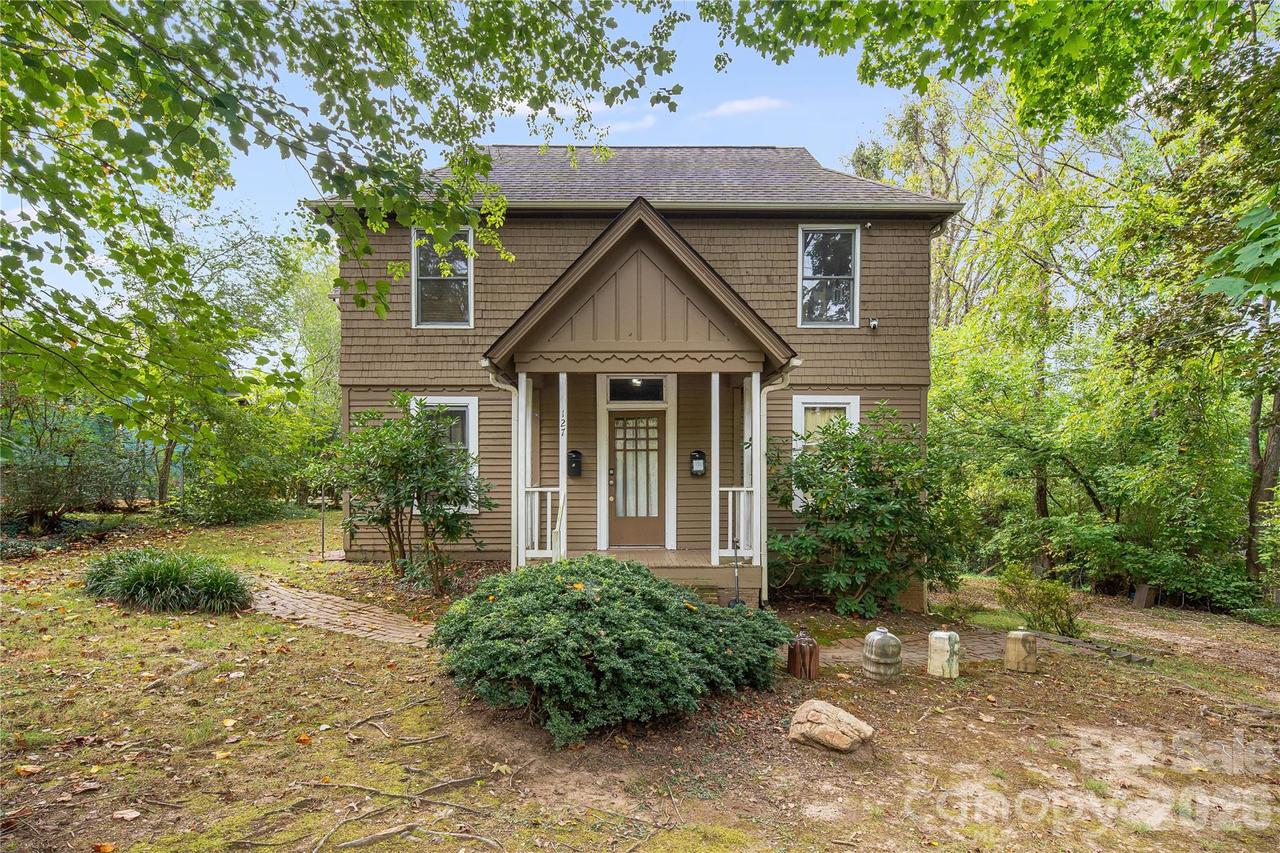 127 Hillside St., Asheville, NC 28801