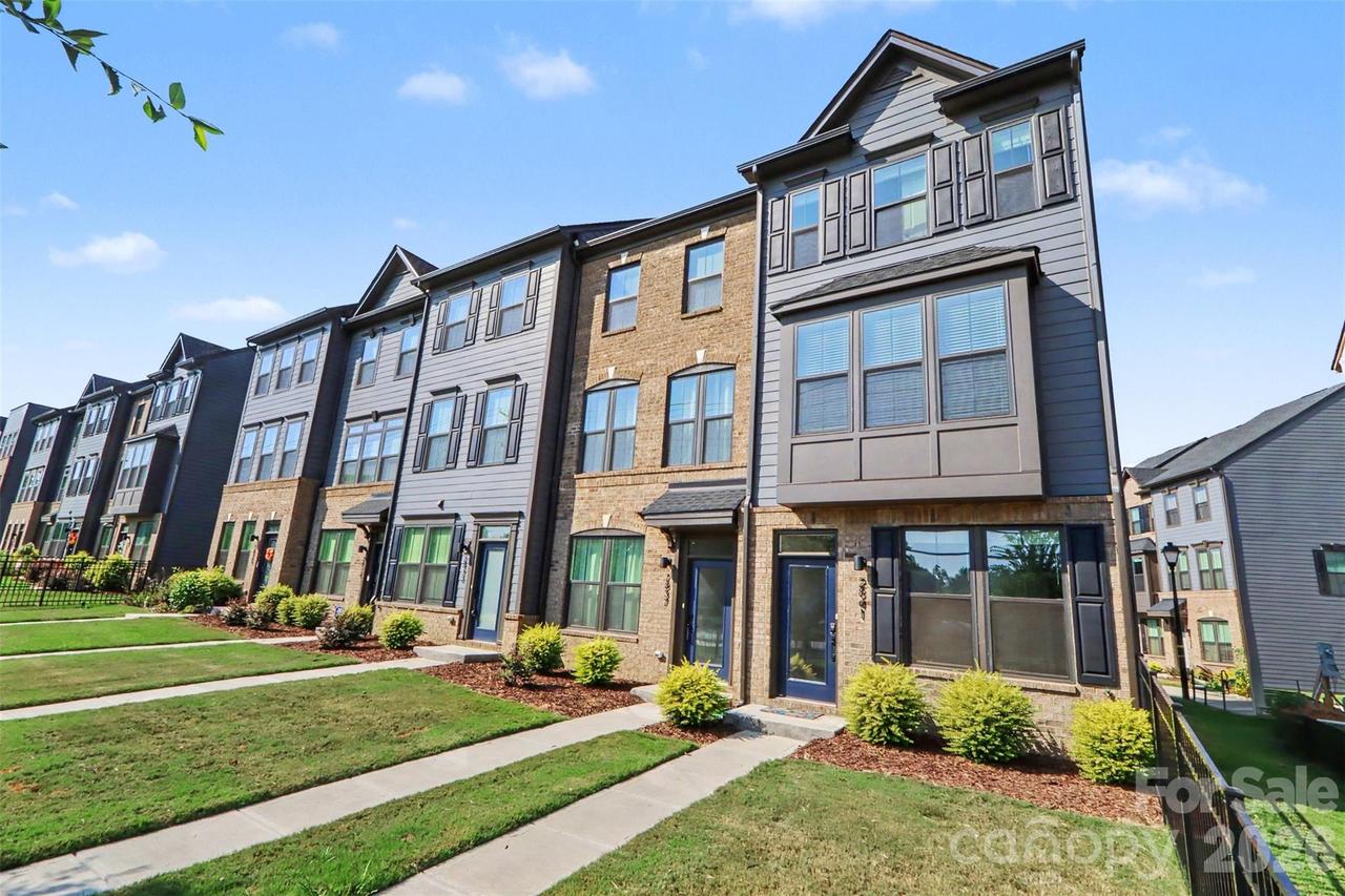 2841 Statesville Ave., Charlotte, NC 28206
