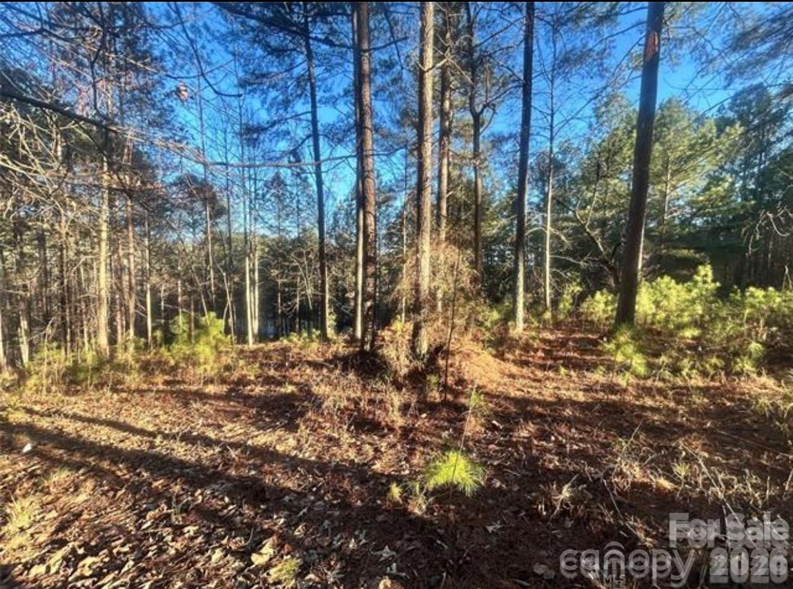 5501 Bridgewater Dr., Granite Falls, NC 28630