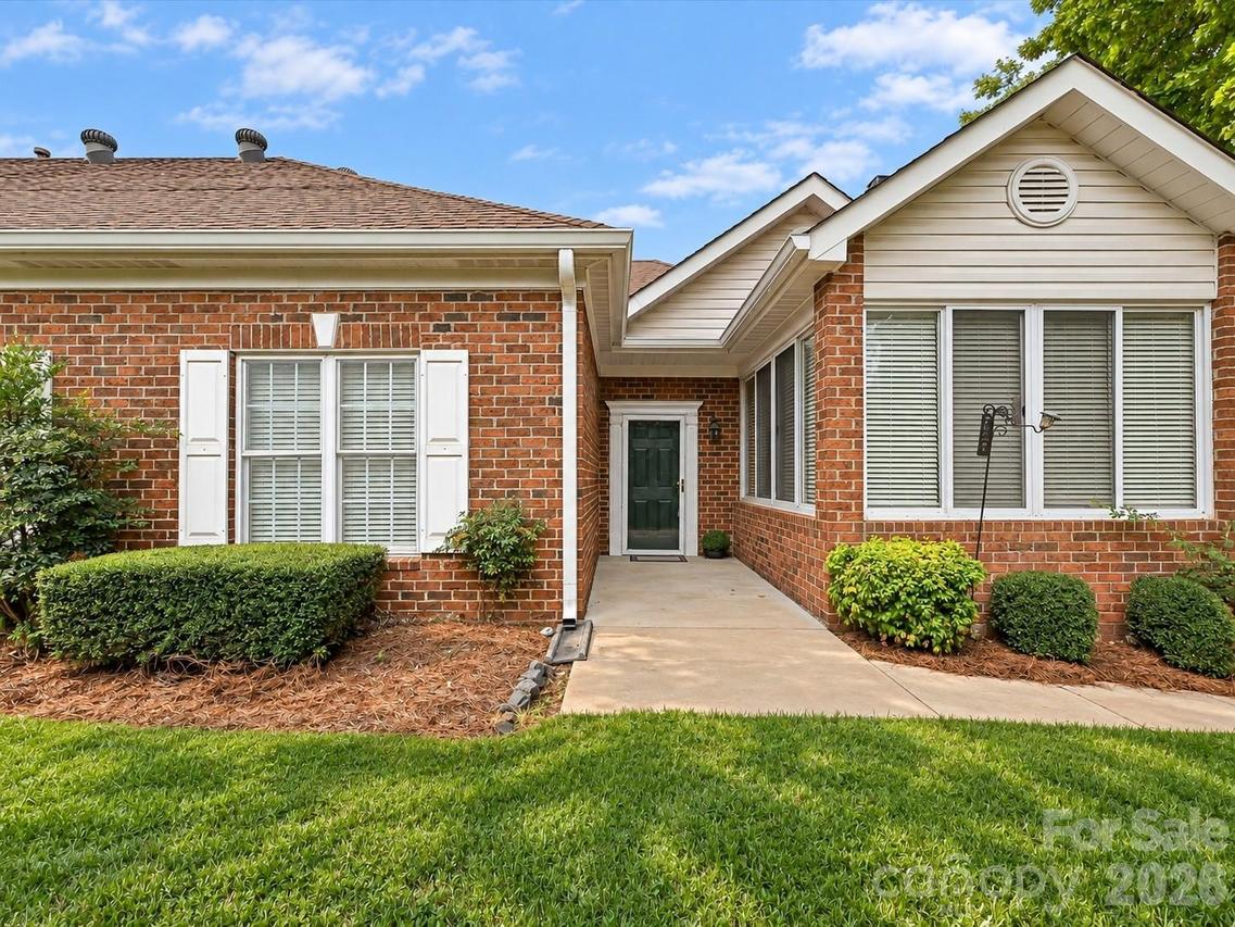 8629 Windsor Ridge Dr., Charlotte, NC 28277