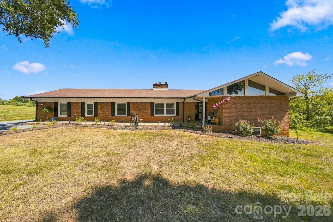 4286 Hall Dairy Rd., Claremont, NC 28610