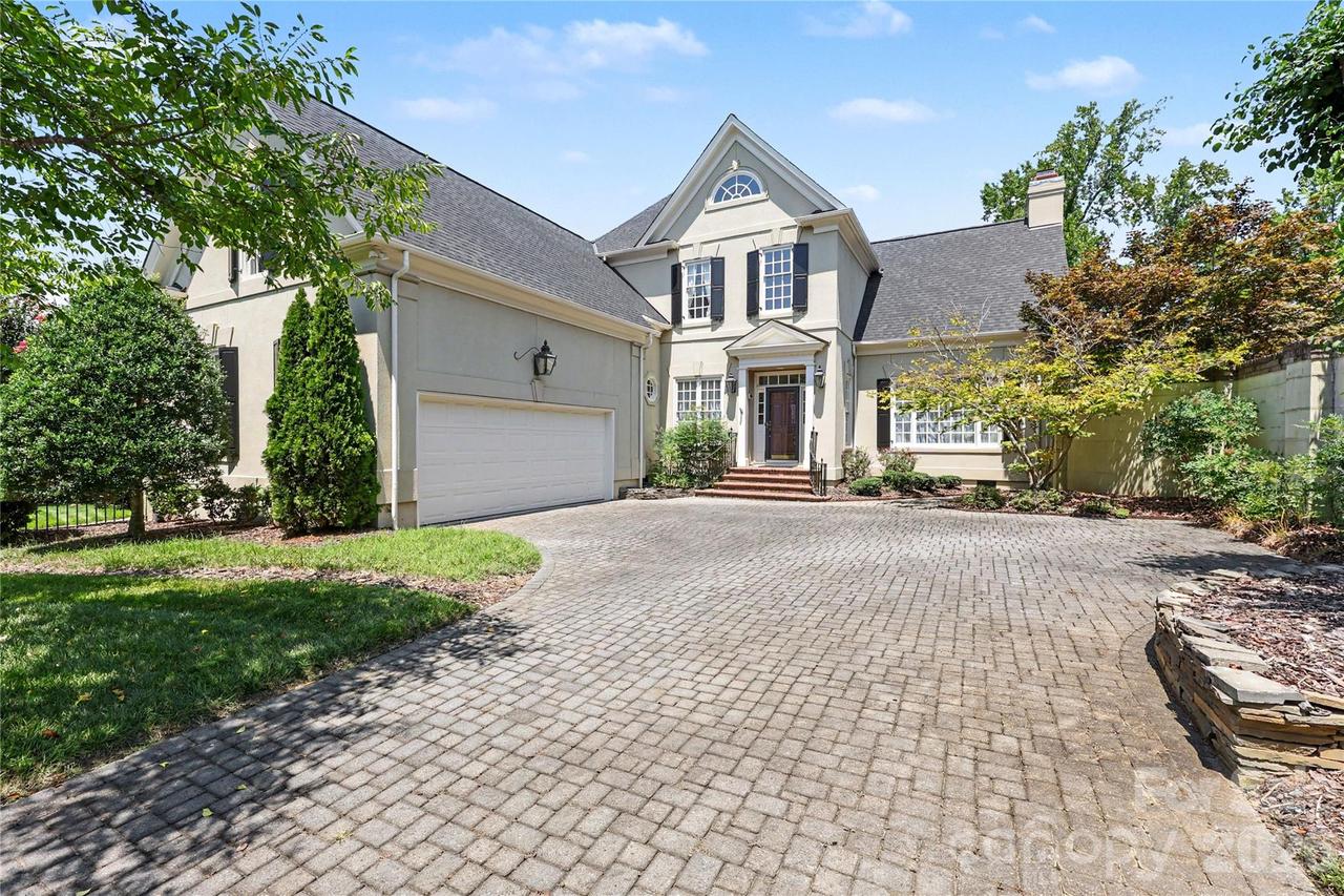 4320 Doverstone Ln., Greensboro, NC 27407