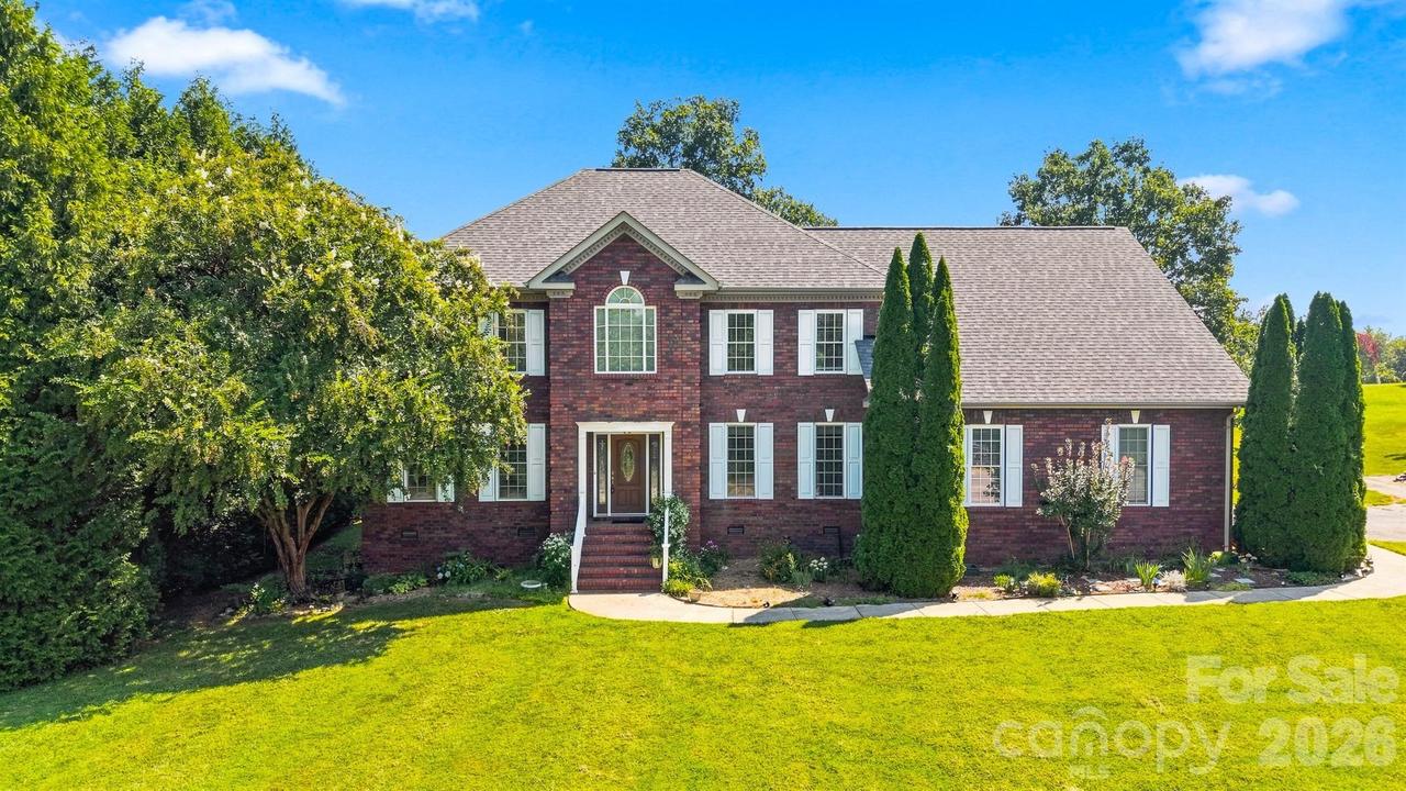 1548 Nazareth Ln., Conover, NC 28613