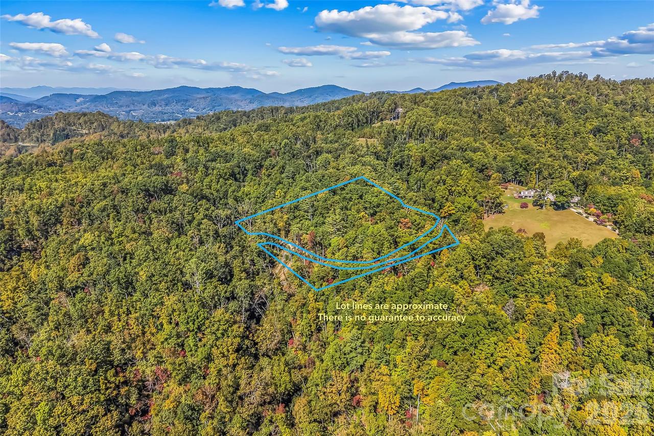 605 Lower Loop Dr., Fletcher, NC 28732