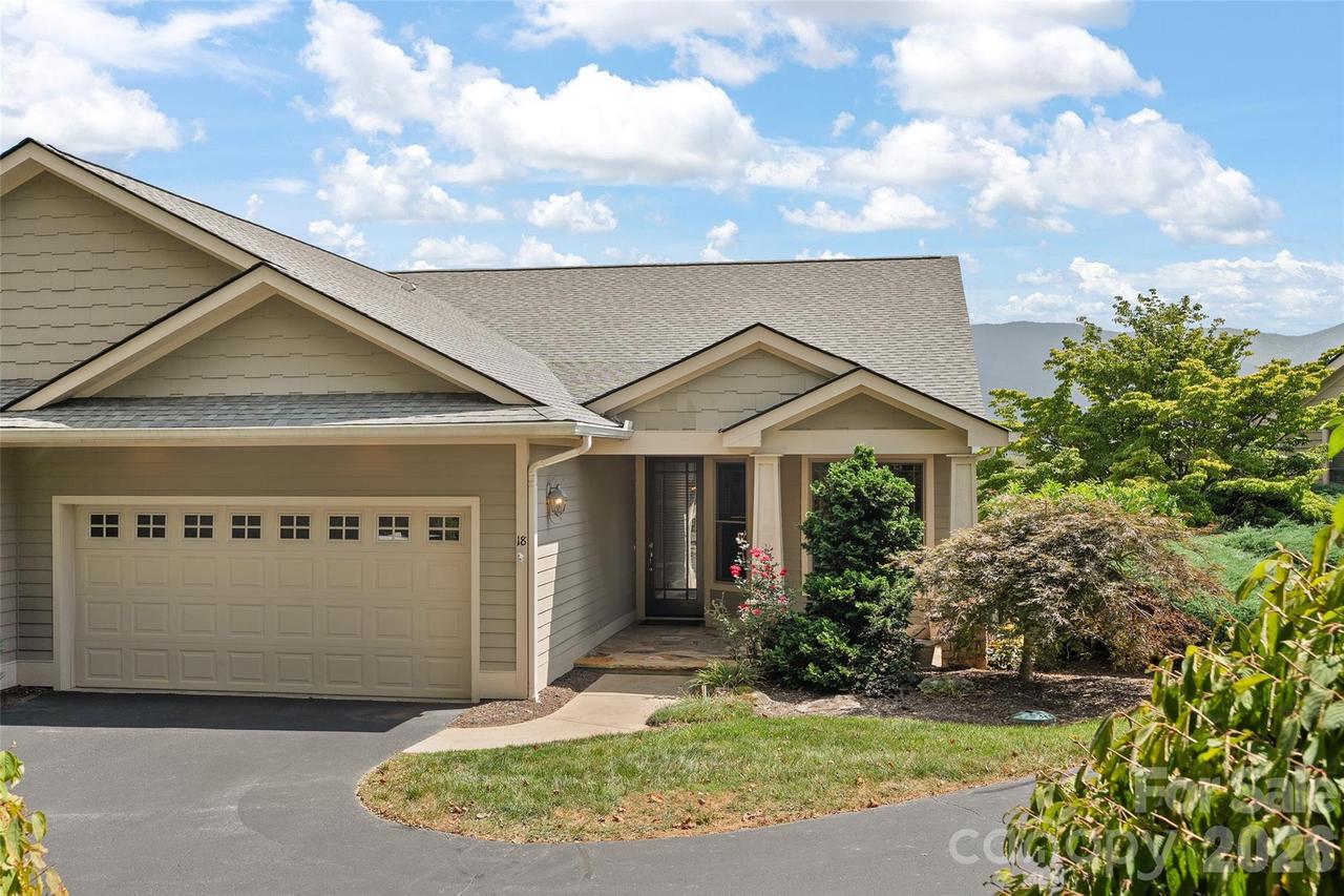 18 Champion Ct., Waynesville, NC 28786