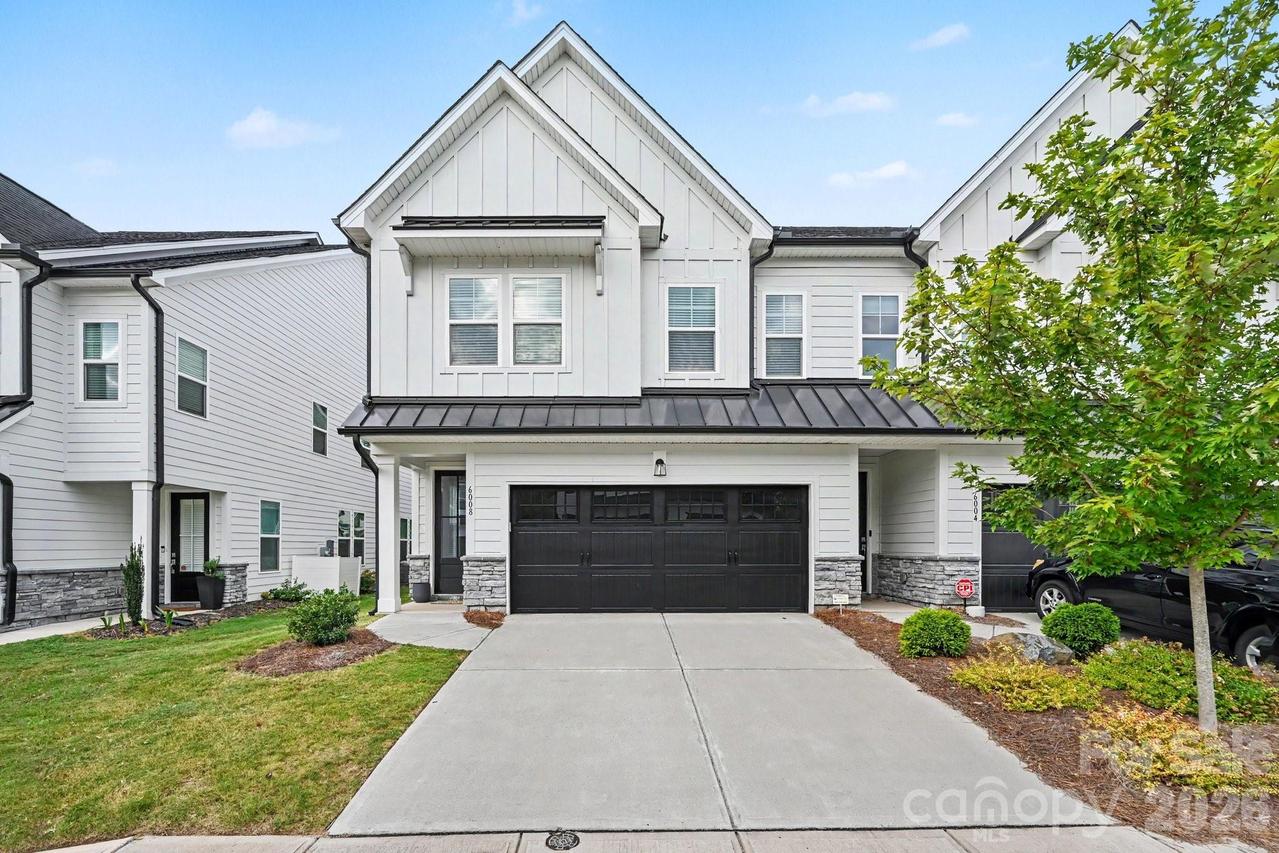 6008 Corbin Woods Ct., Charlotte, NC 28226