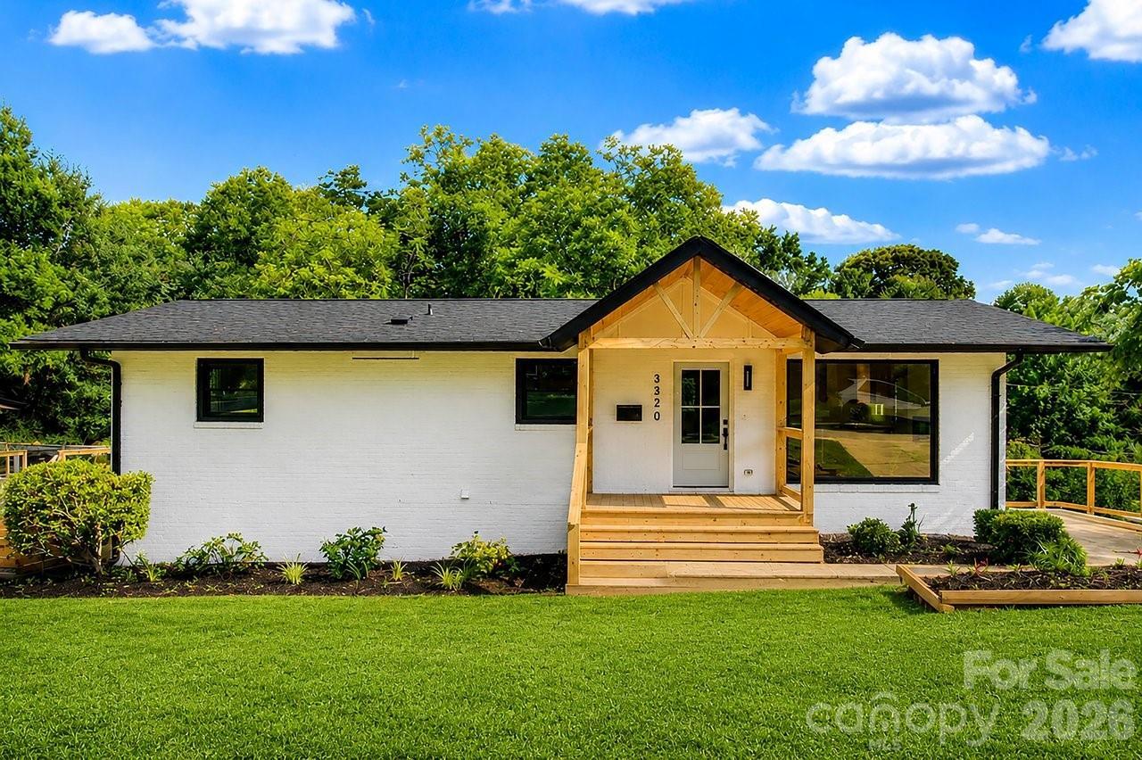 3320 Winterfield Pl., Charlotte, NC 28205