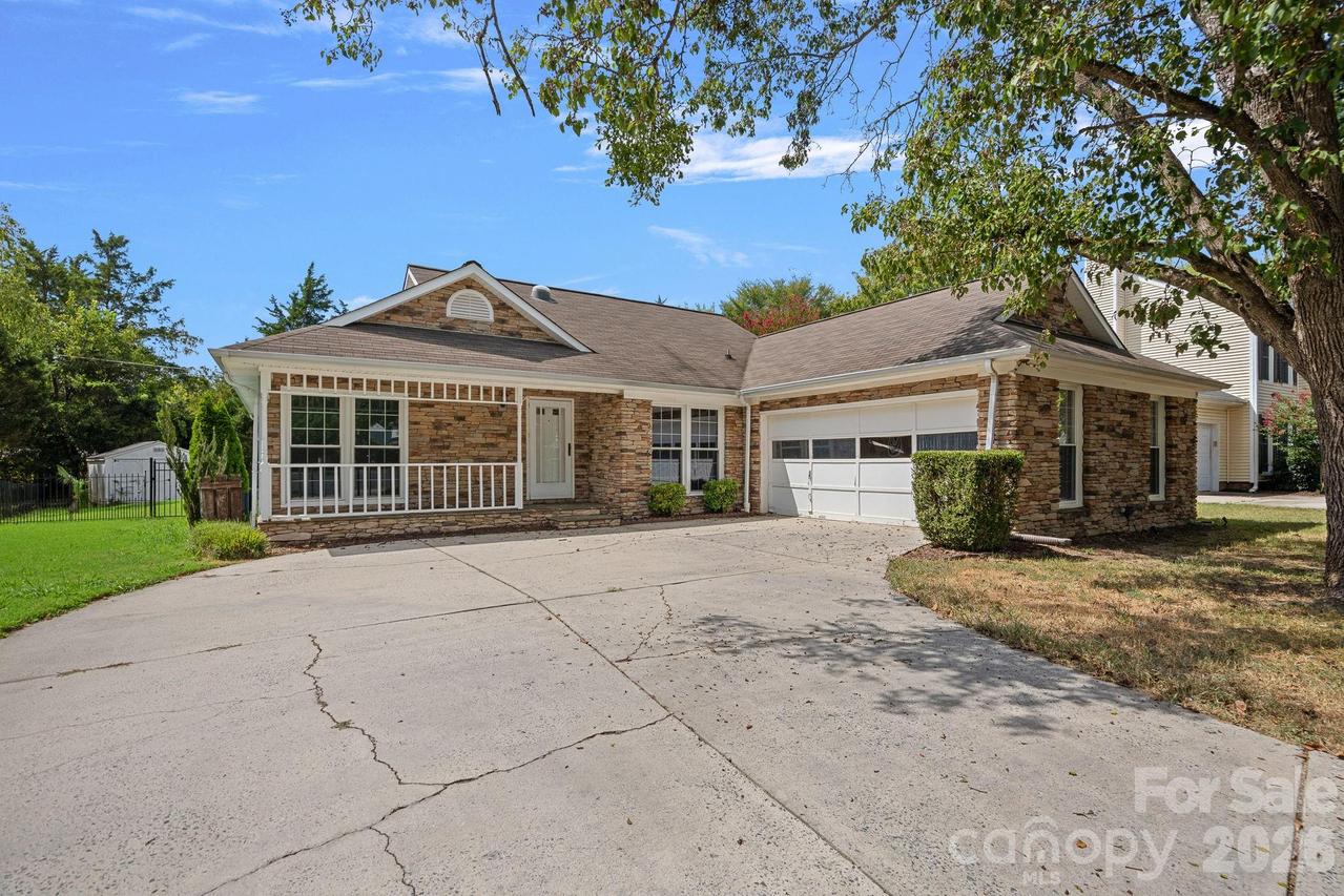 10243 Fairway Ridge Rd., Charlotte, NC 28277