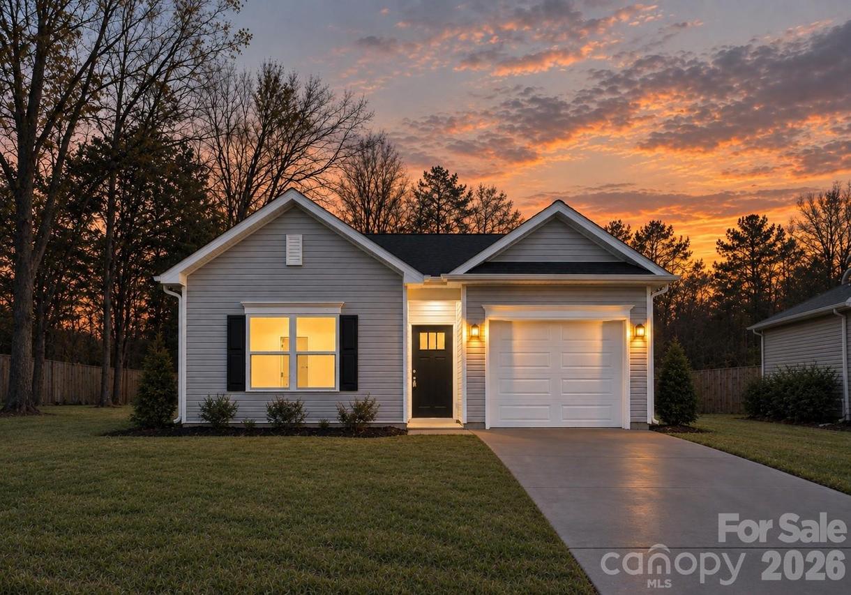 1009 E Catawba St., Lincolnton, NC 28092