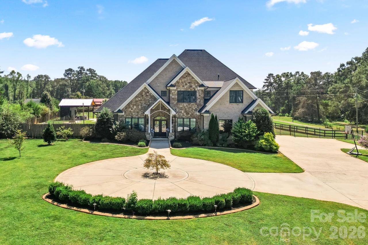 822 Kiser Rd., Bessemer City, NC 28016