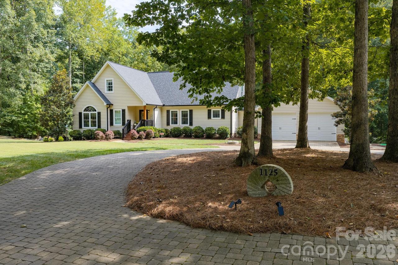 1125 Ballpark Dr., Mooresville, NC 28115