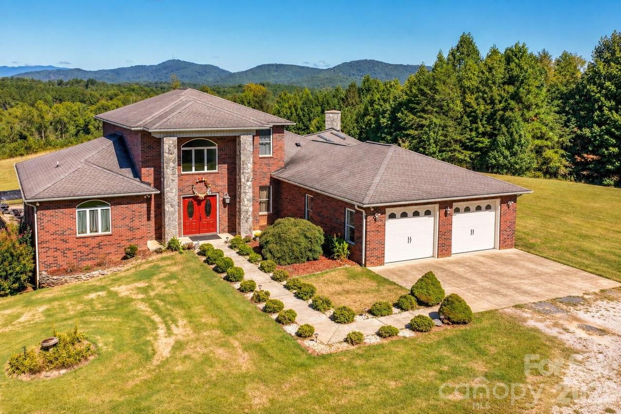 671 Mud Cut Loop, Marion, NC 28752