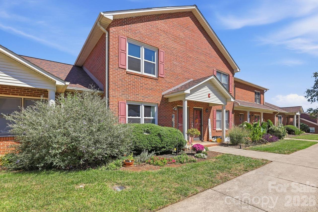 102 Brandywine Dr. #C2, Conover, NC 28613