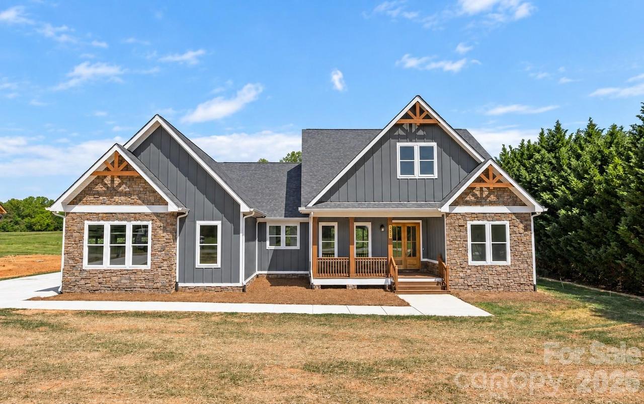 395 New Salem Rd., Statesville, NC 28625