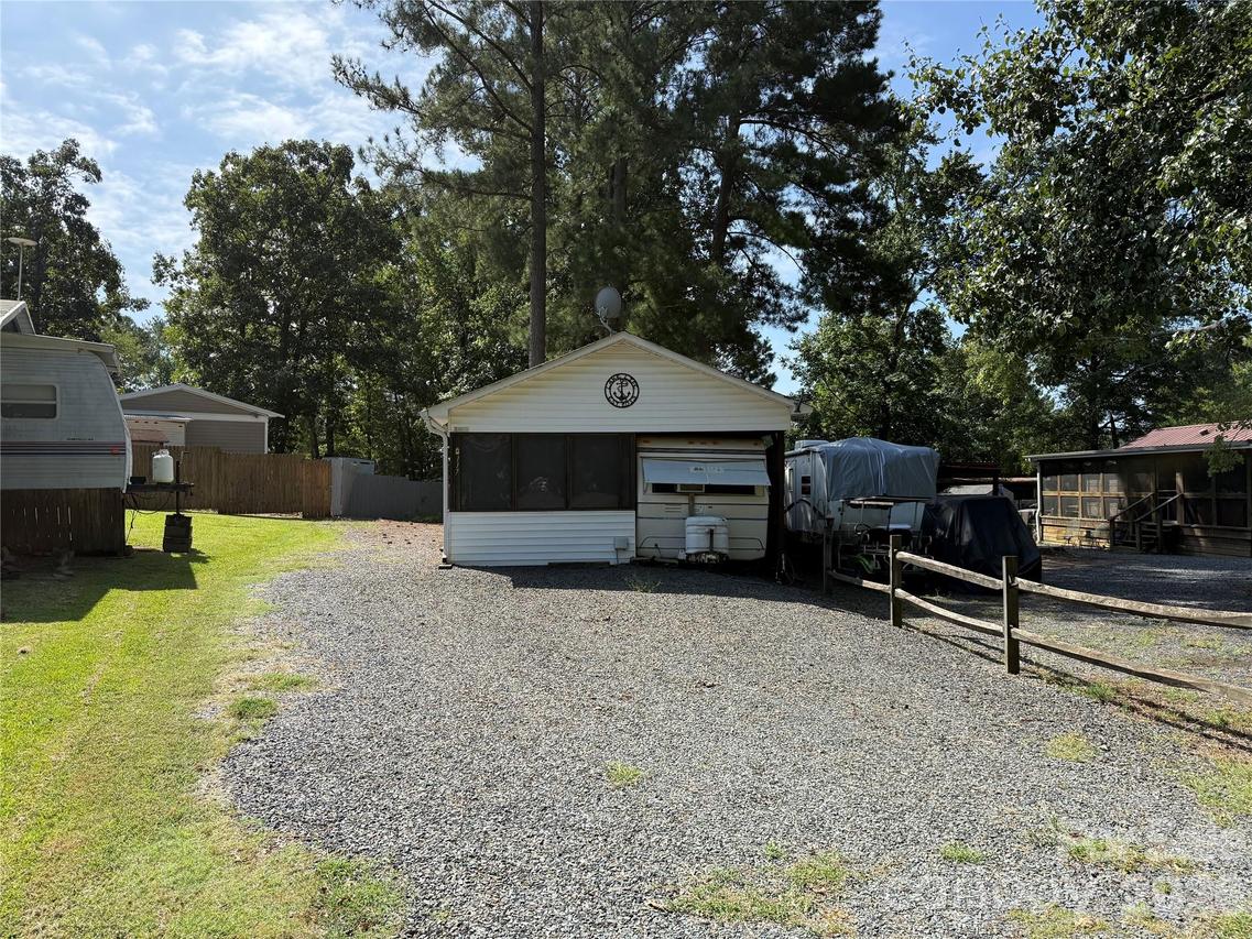 117 Holly Harbor Tr., Mount Gilead, NC 27306