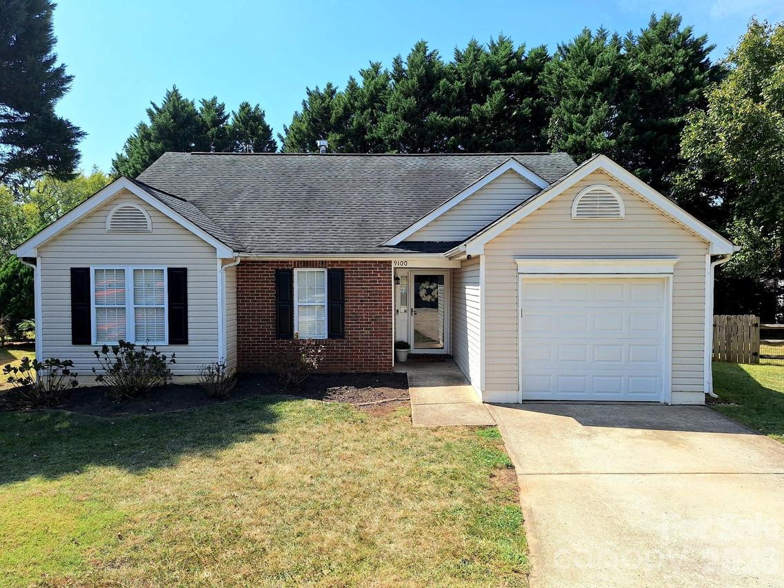 9100 Royal Highlands Ct., Charlotte, NC 28277