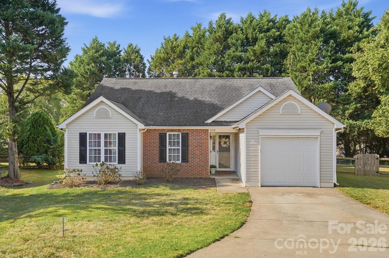 9100 Royal Highlands Ct., Charlotte, NC 28277