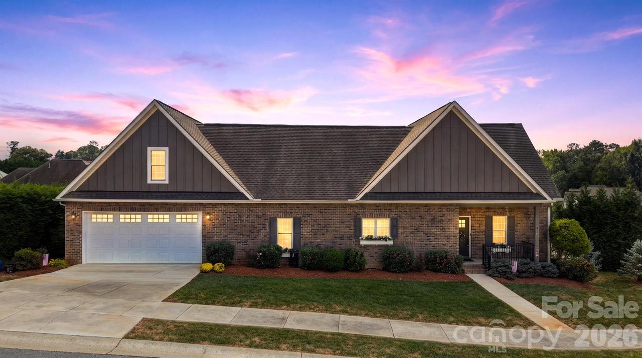 1258 10th Street Pl., Hickory, NC 28601
