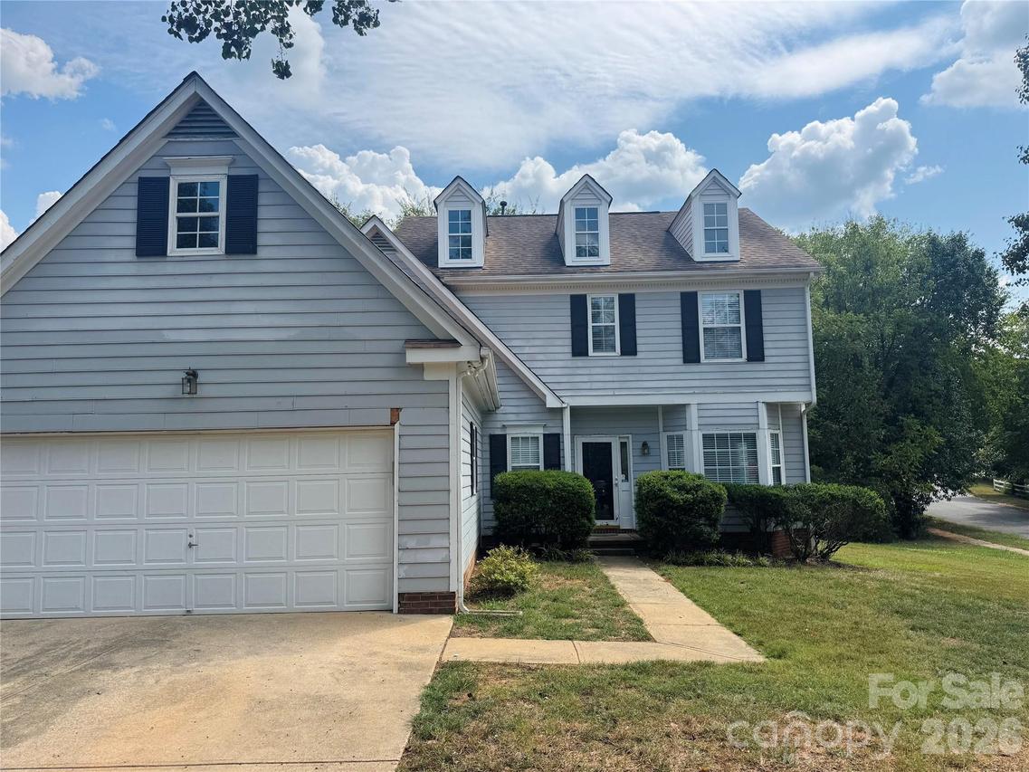 8817 Elkins Park Dr., Matthews, NC 28105