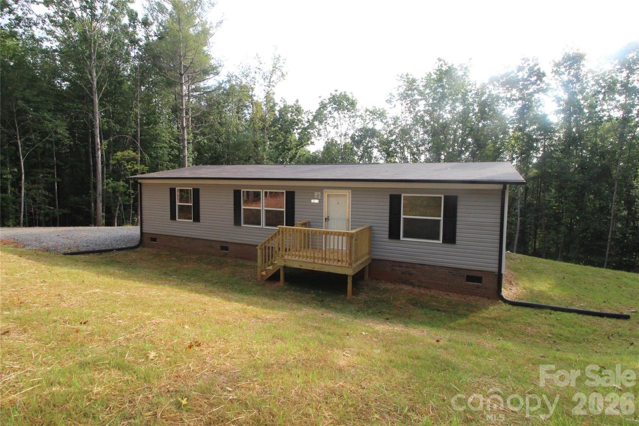 3065 Joshua Tr., Lenoir, NC 28645