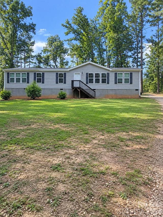 35 Bass Dr., Weaverville, NC 28787