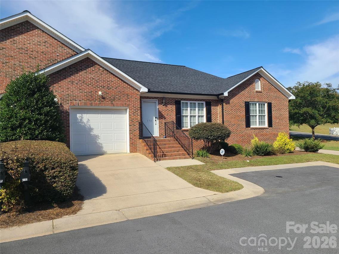 570 Queen Brogan Ct. #77, Gastonia, NC 28054